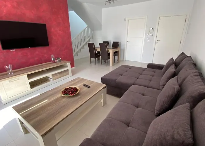 Selena Βίλα Πλάγια Μπλάνκα